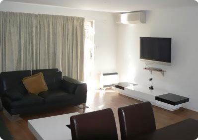 Grand Manor Motor Inn - Tourism Canberra 1