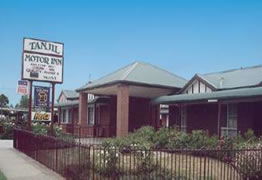 Tanjil Motor Inn - Tourism Canberra 0