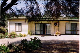  Tourism Canberra