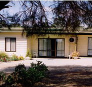 Casuarina Cabins - Tourism Canberra