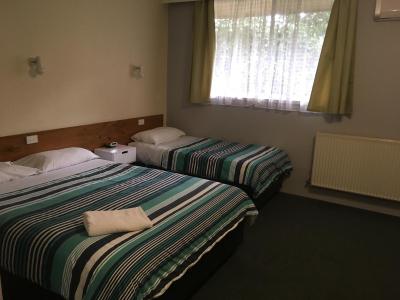 Camperdown Cascade Motel - Tourism Canberra 8