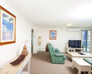 Sails Apartments - Tourism Canberra 0