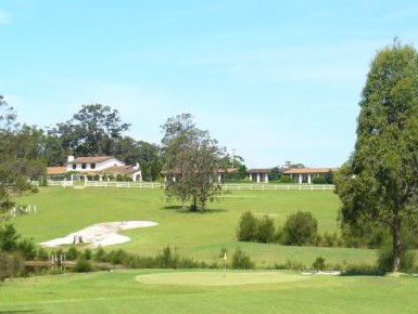 The Oaks Ranch & Country Club - Tourism Canberra 3