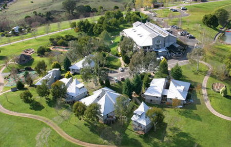 Pinnacle Valley Resort - Tourism Canberra 0