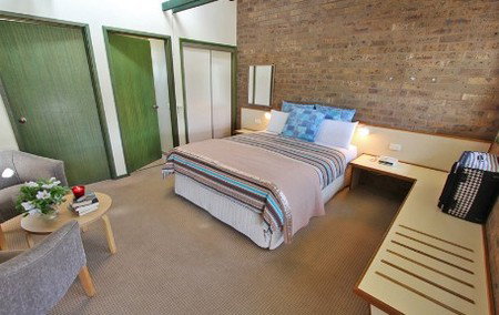 The Beachfront Motel - Tourism Canberra 2