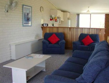Penguin Mews - Tourism Canberra 0