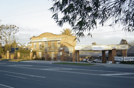 Comfort Inn Greensborough - Tourism Canberra 0