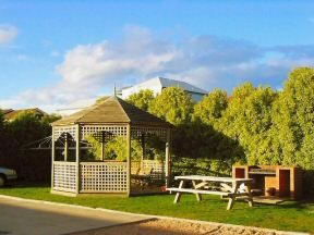 Pelican At Lakes Motel - Tourism Canberra 0