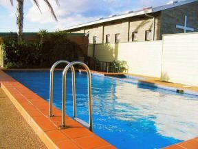 Pelican At Lakes Motel - Tourism Canberra 2
