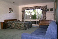 Snowgum Motel - Tourism Canberra 1