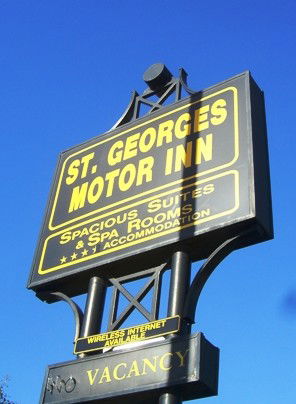 St Georges Motor Inn - Tourism Canberra 0