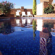 The Charles Sturt Motor Inn - Tourism Canberra 1