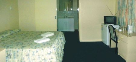 Plaza Hotel - Tourism Canberra 1