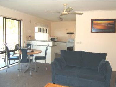 Ocean Drive Apartments - Tourism Canberra 0
