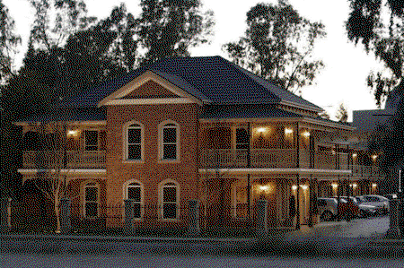 Carlyle Suites & Apartments - Tourism Canberra 0