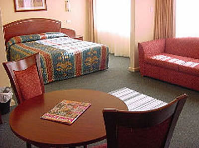 Embassy Motel - Tourism Canberra 0