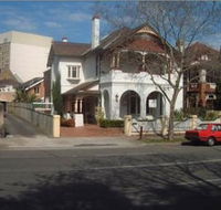 Mclaren Hotel - Tourism Canberra