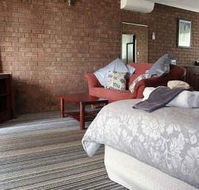 Bayside Motel - Tourism Canberra