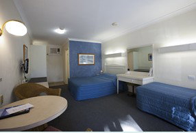 Bermuda Motel - Tourism Canberra 3