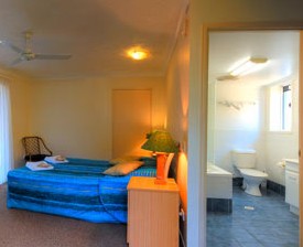Blue Waters Motel - Tourism Canberra 0