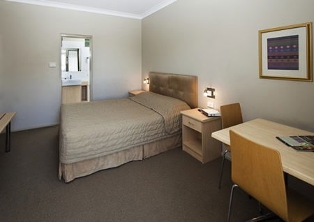 Cessnock Motel - Tourism Canberra 2