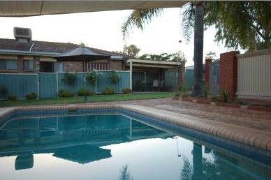 Junction Motor Inn - Tourism Canberra 4