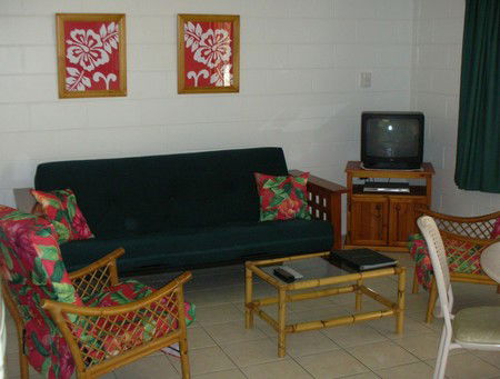 Palm View Holiday Apartments - Tourism Canberra 0