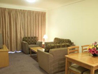 Maclin Lodge Motel - Tourism Canberra 2
