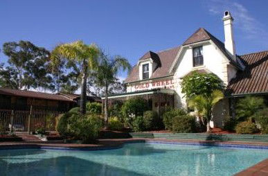 Maclin Lodge Motel - Tourism Canberra 3