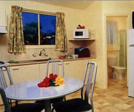 Melaleuca Caravan Park - Tourism Canberra 1