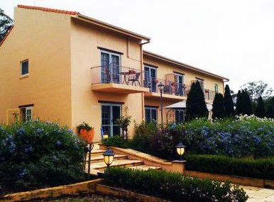 Villa Provence - Tourism Canberra 0