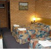 Royal Palms Motor Inn - Tourism Canberra