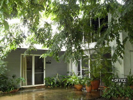 Rum Jungle Bungalows - Tourism Canberra 0