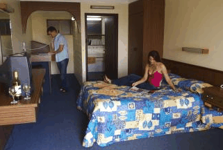 Dog Rock Motel - Tourism Canberra 3