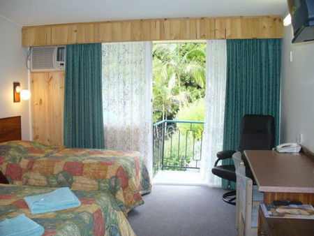 Coachman Motel - Tourism Canberra 0