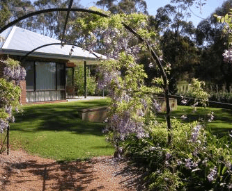  Tourism Canberra