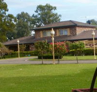 Carriage House Motor Inn - Tourism Canberra