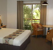 Colonial Village Motel - Tourism Canberra