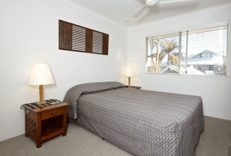 Pelican Beach Resort - Tourism Canberra 1