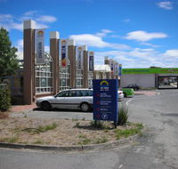 Waurn Ponds Hotel - Tourism Canberra