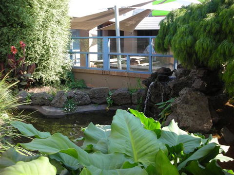 Waurn Ponds Hotel - Tourism Canberra 2