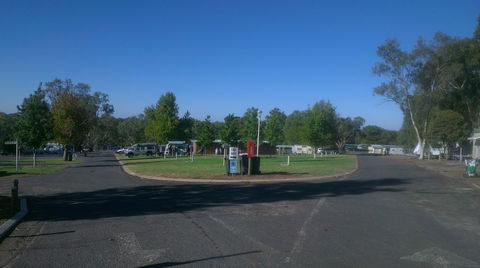 Lake Talbot Tourist Park - Tourism Canberra 1