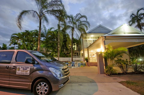 Reef Palms - Tourism Canberra 0