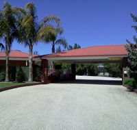 Golden Chain Border Gateway Motel - Tourism Canberra