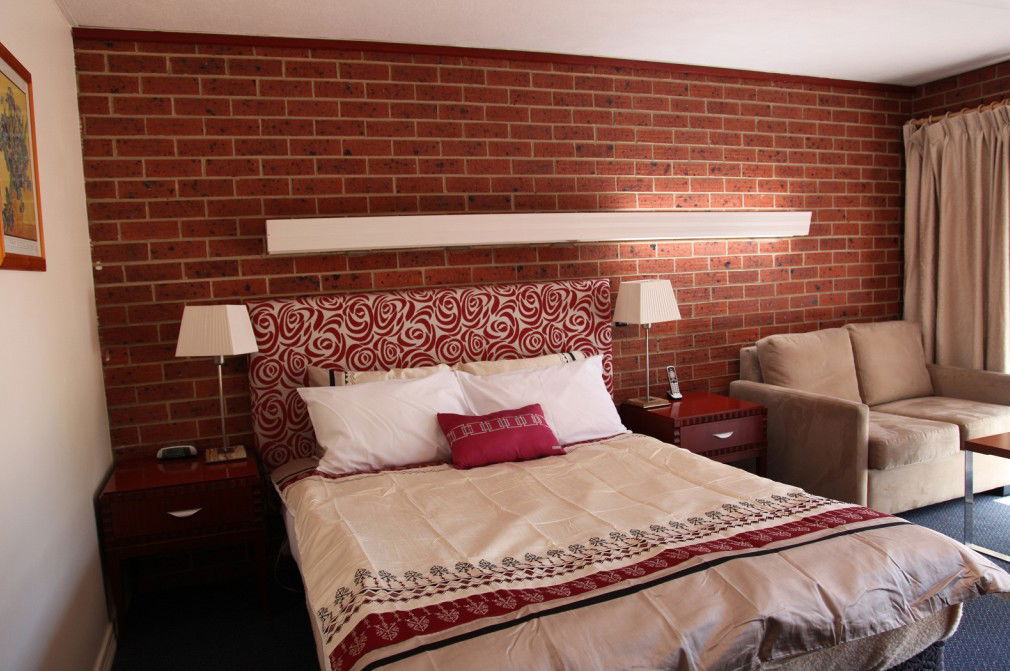  Tourism Canberra