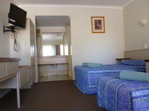 Alice Motor Inn - Tourism Canberra 2