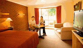 Goldsmith Motel/ Bed And Breakfast - Tourism Canberra 1
