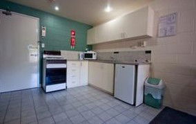 The Swagmans Rest Motel - Tourism Canberra 1