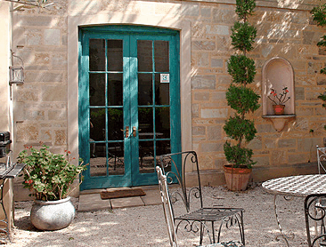 Mallyons Executive Villas - Tourism Canberra