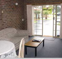 Southern Cross Holiday Apartments - Tourism Canberra